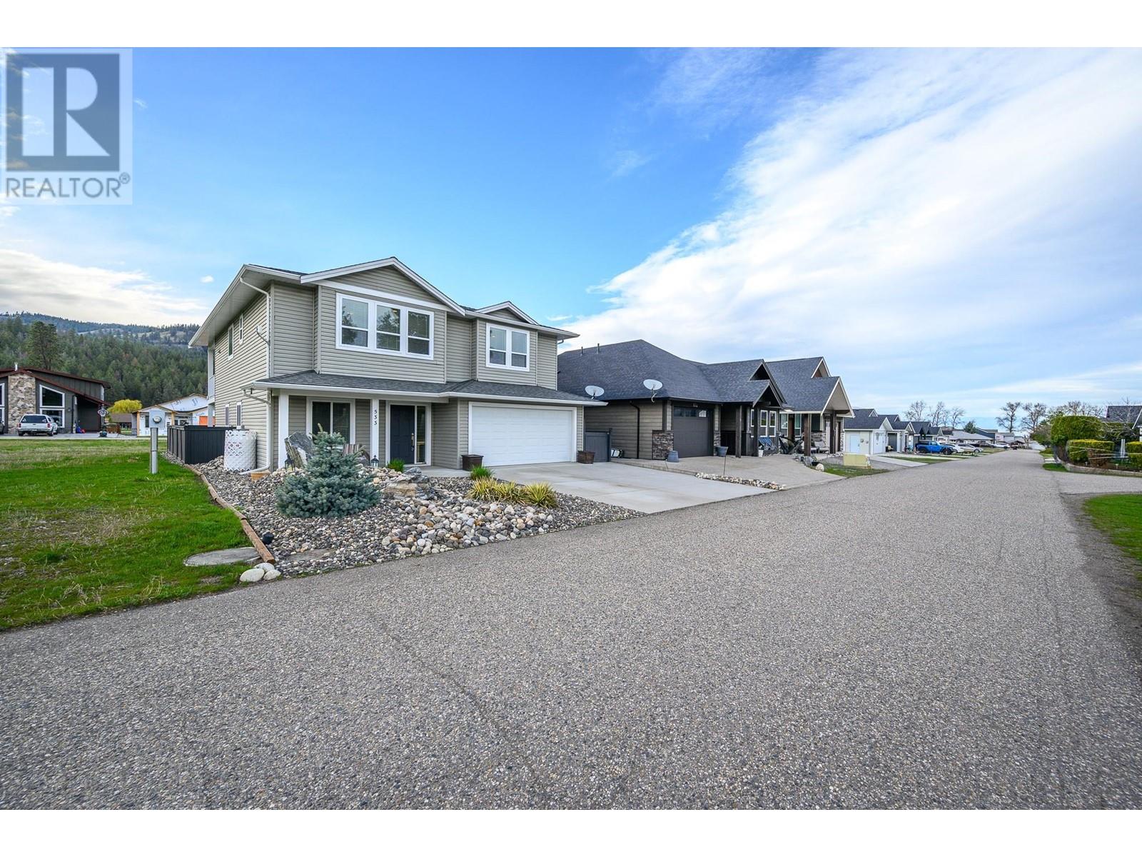  533 Loon Avenue, Vernon