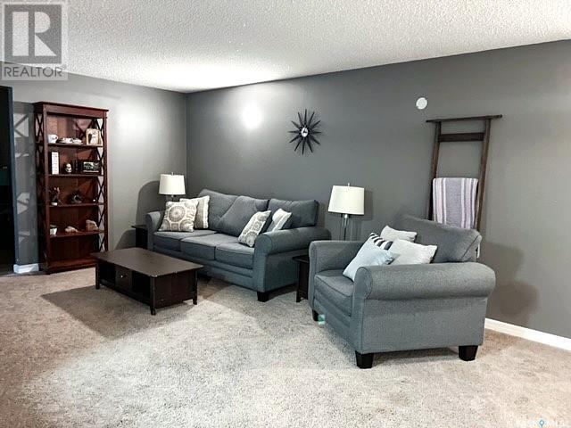 Single Family House Bungalow for Sale in  th AVENUE NE Swift Current 