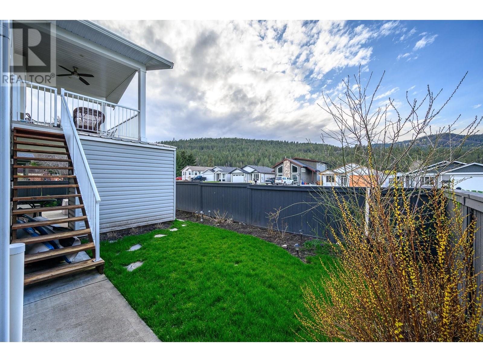  533 Loon Avenue, Vernon
