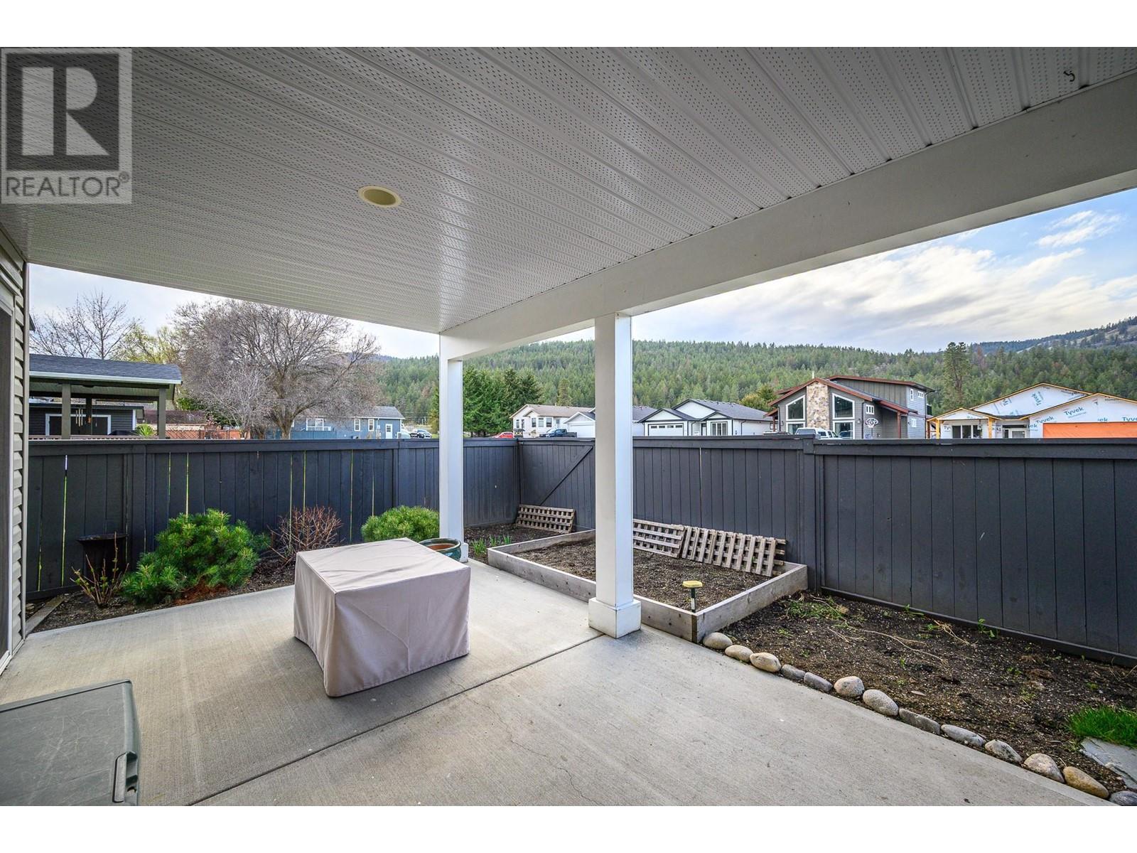  533 Loon Avenue, Vernon