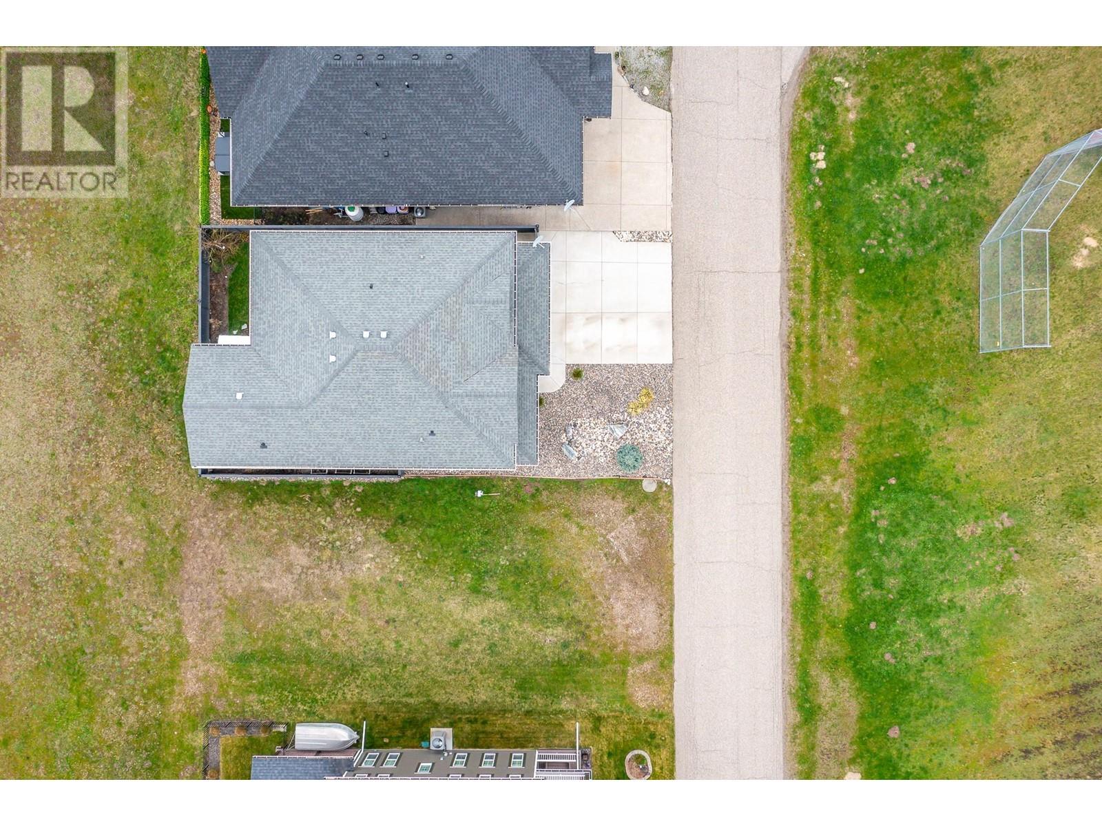  533 Loon Avenue, Vernon