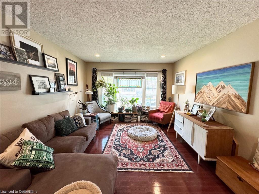 Photo 11 of 11 Rowan Court, Hamilton ON