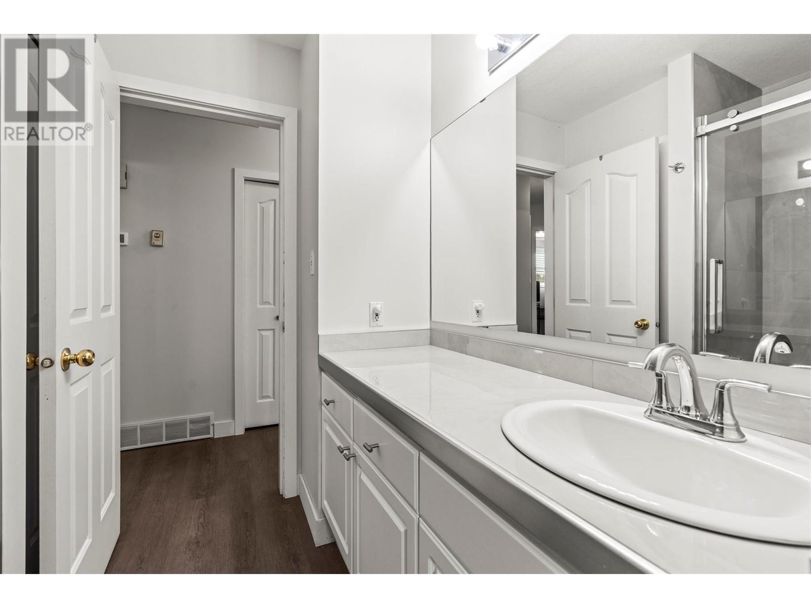 2260 Okanagan Street, Armstrong