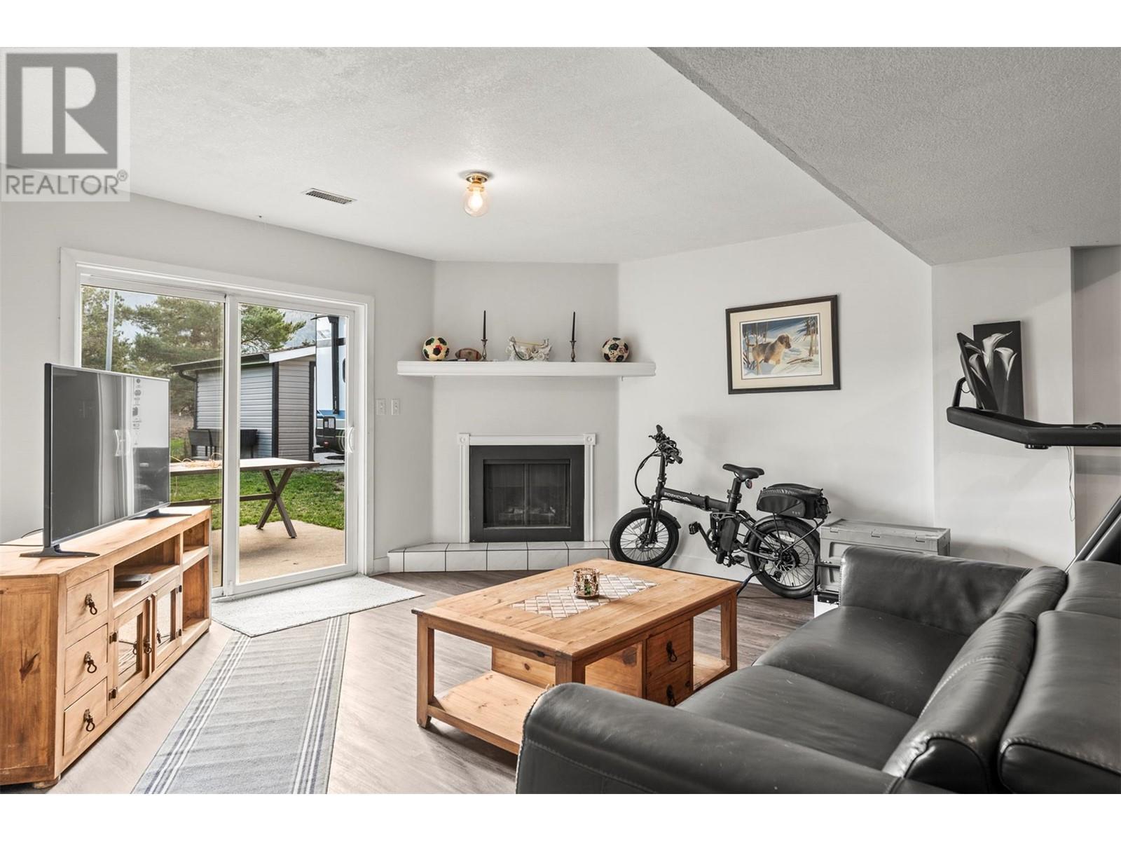 2260 Okanagan Street, Armstrong