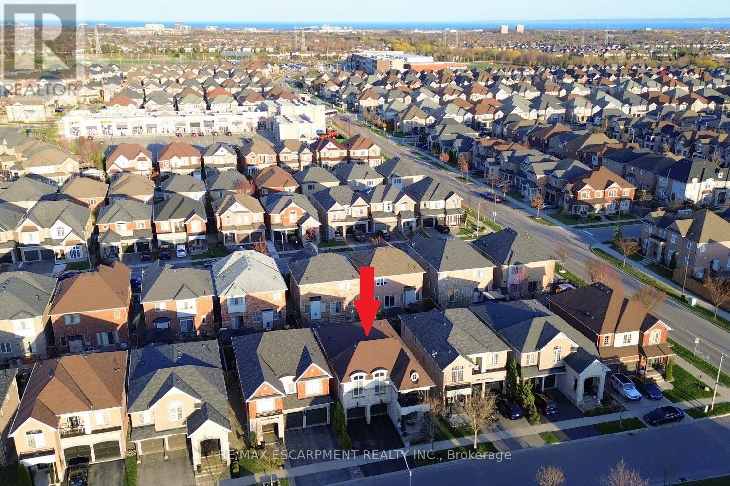 Photo 24 of 3321 Steeplechase Drive, Burlington ON