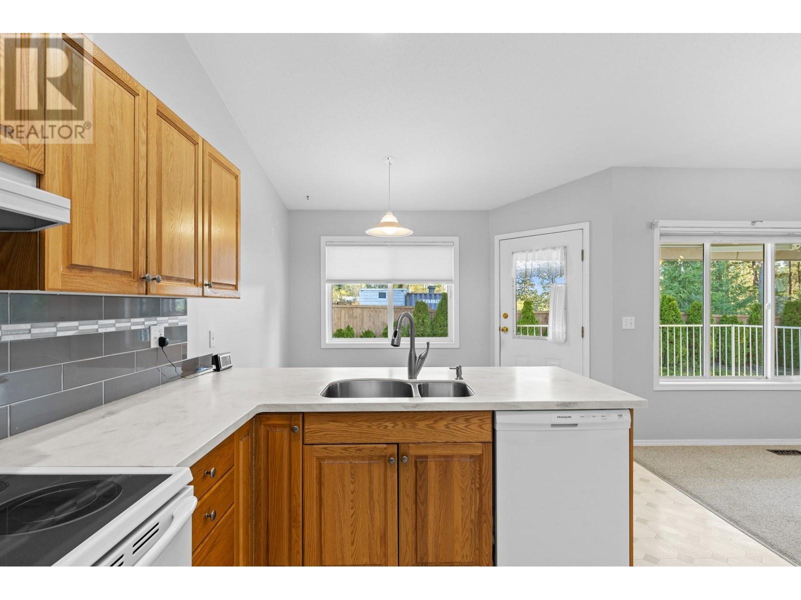 6 11290 Bond Road, Lake Country