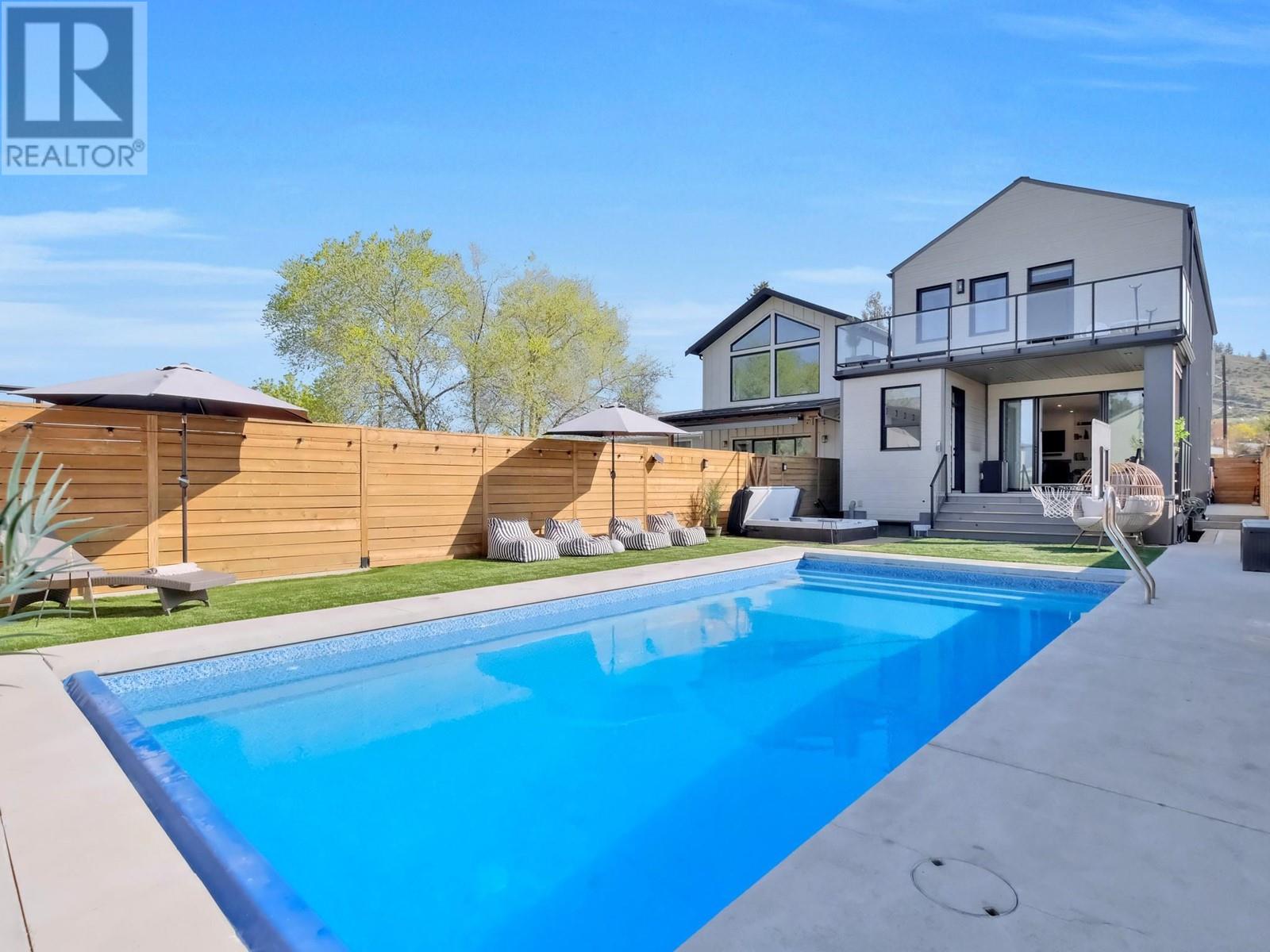 1273 EDGEWOOD Drive, Penticton