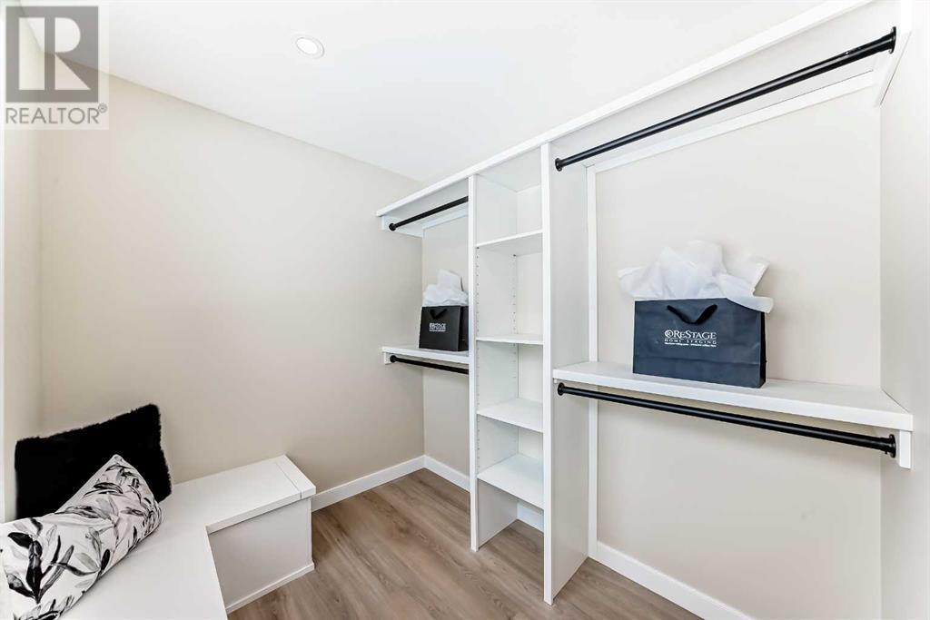 Single Family House Bungalow for Sale in  Glenview Drive SW Glendale Calgary 