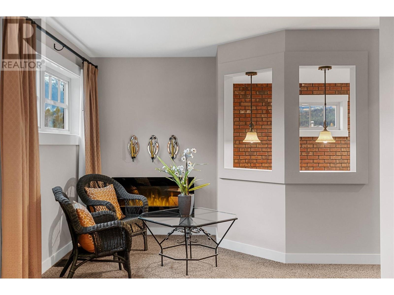 905 Edward Street, Revelstoke