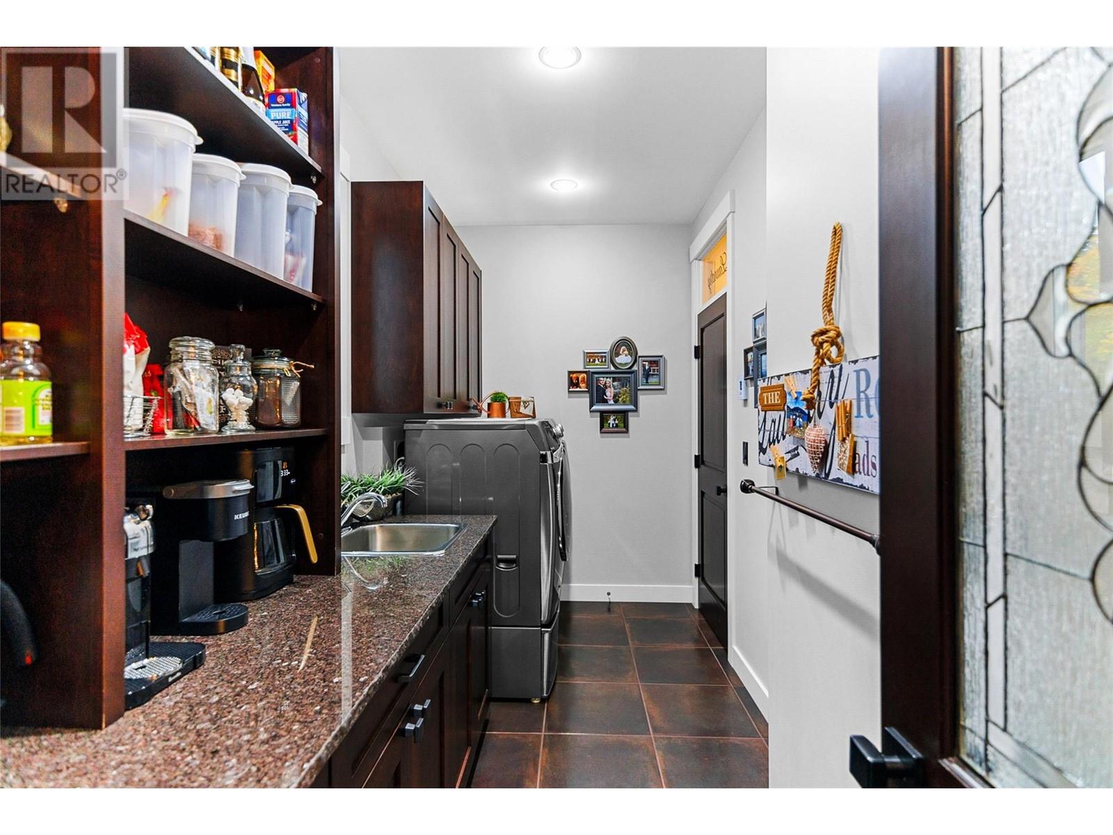 905 Edward Street, Revelstoke