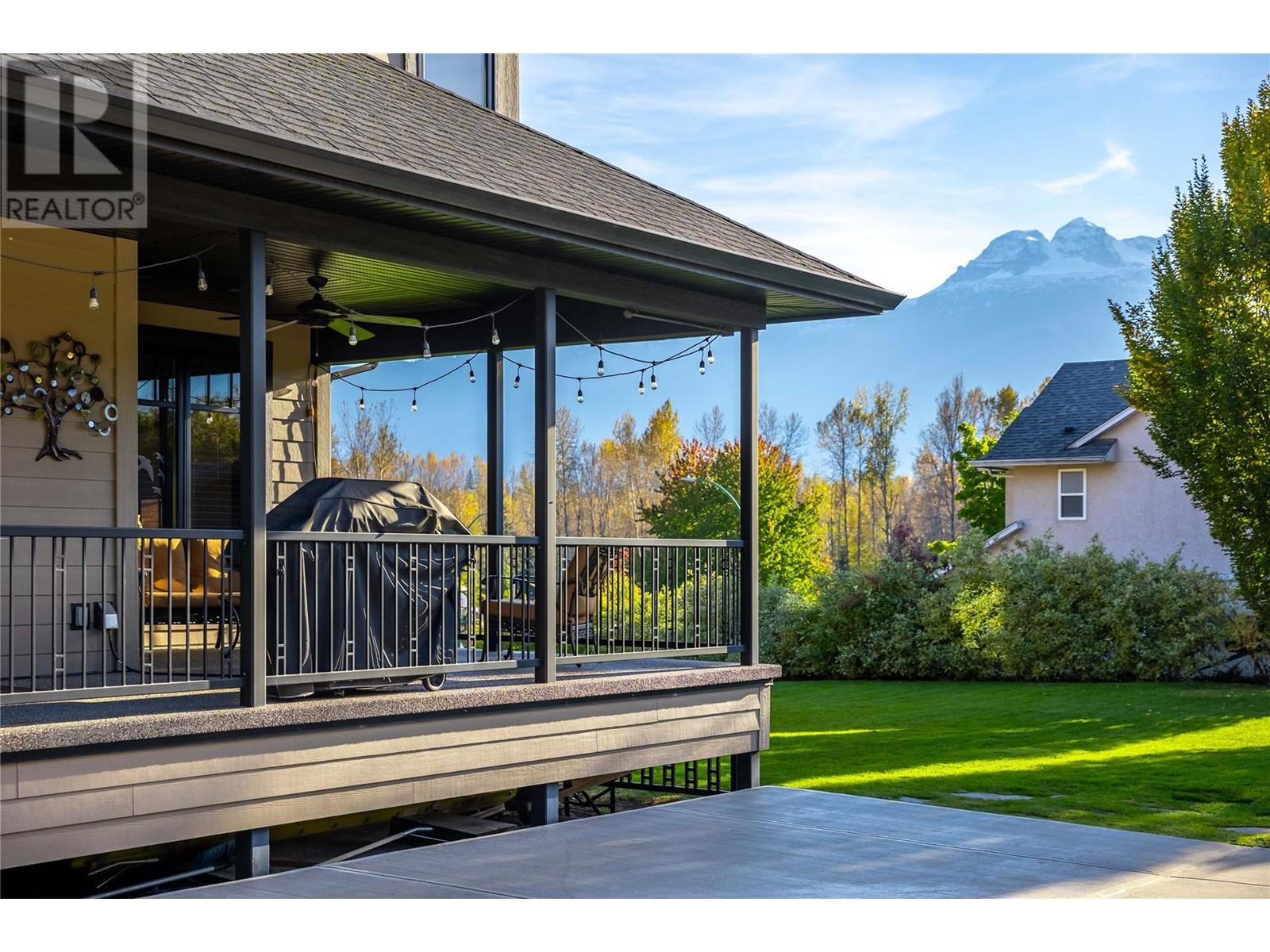 905 Edward Street, Revelstoke