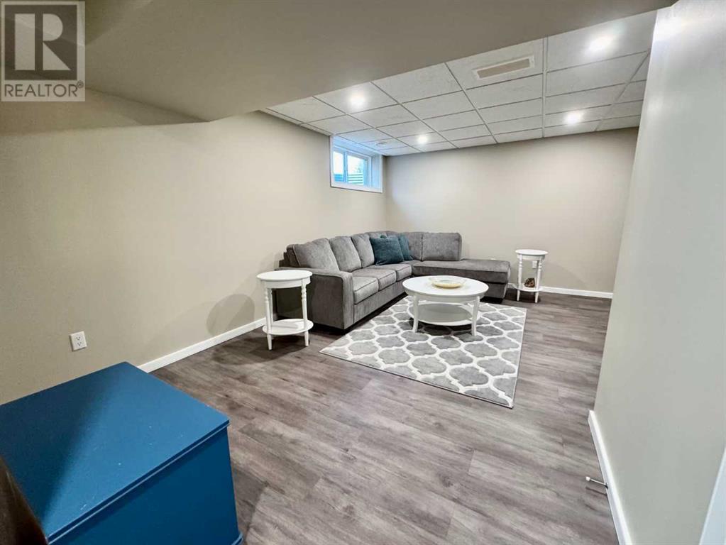 97 Bowman Circle East, Sylvan Lake