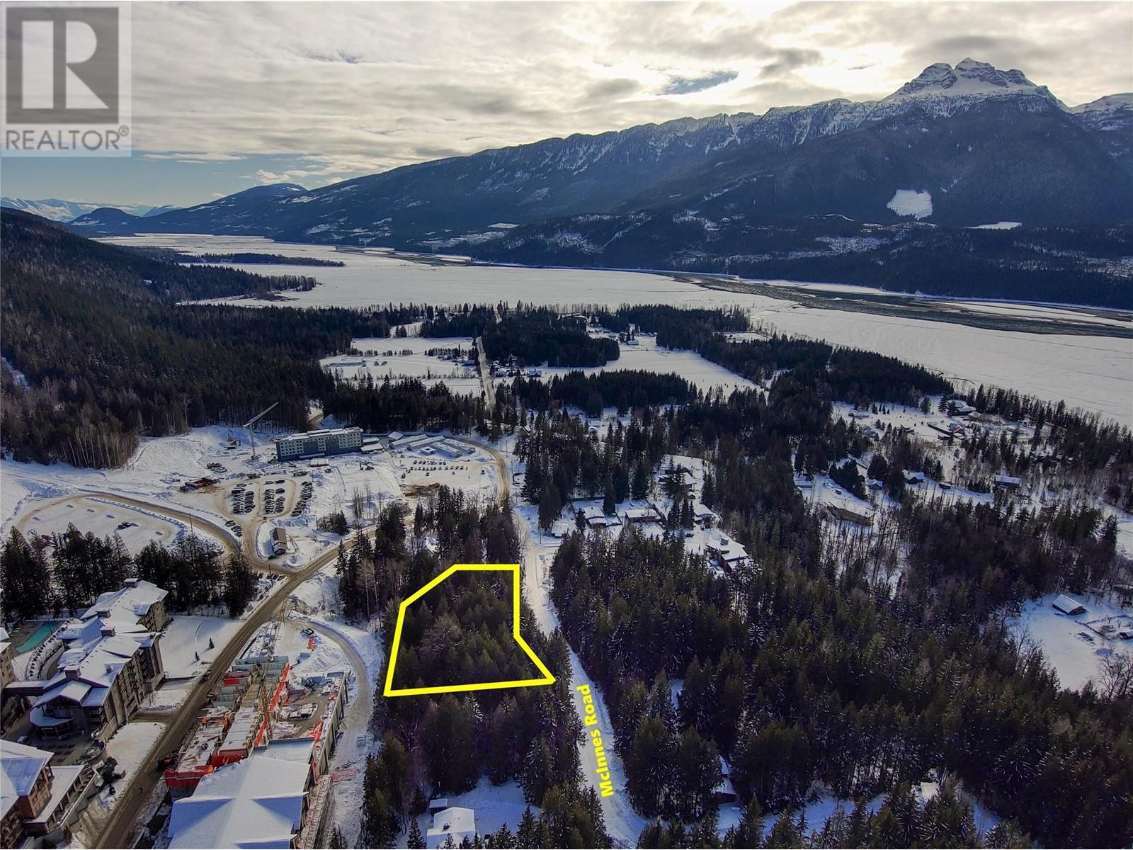 3014 Mcinnes Road, Revelstoke