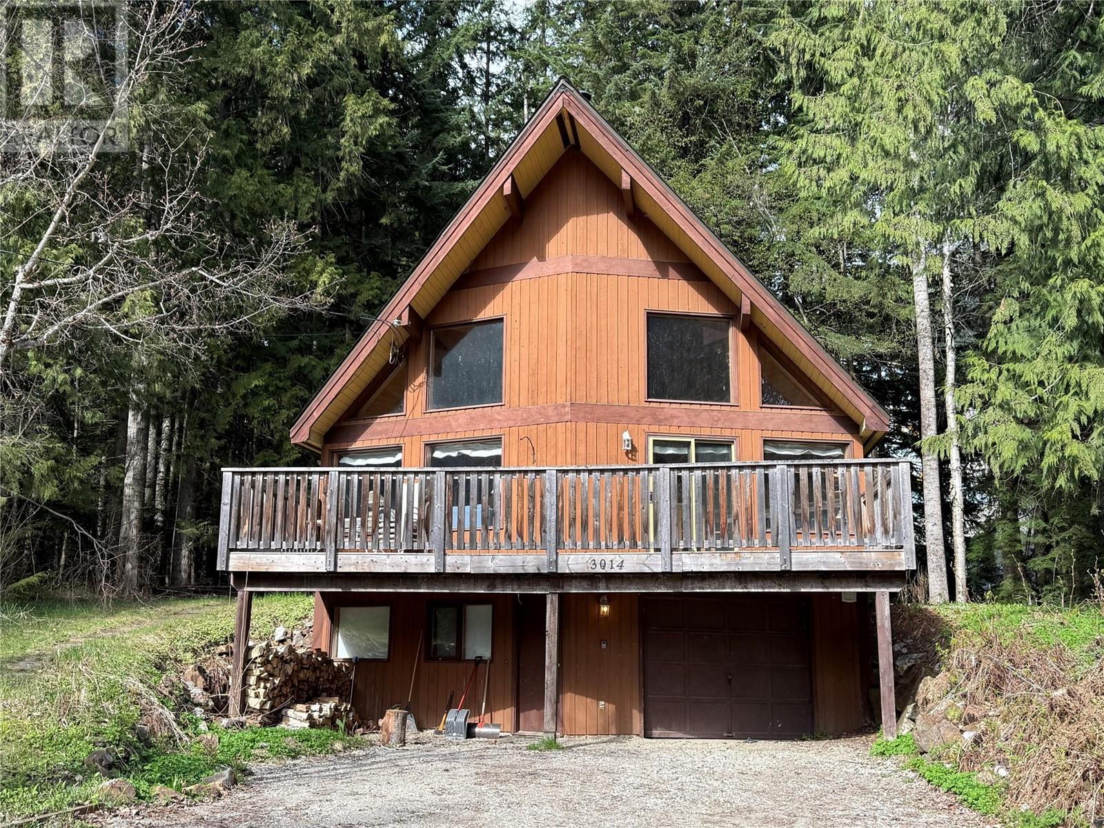 3014 Mcinnes Road, Revelstoke