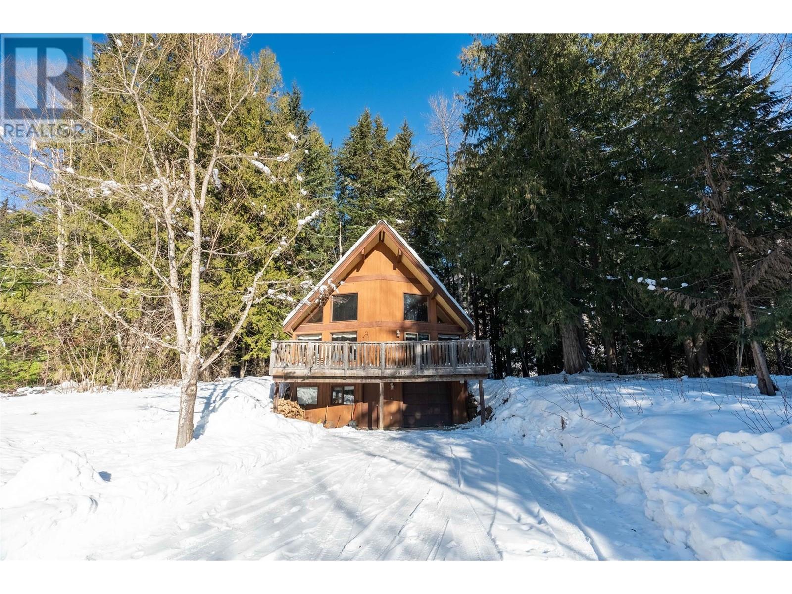 3014 Mcinnes Road, Revelstoke