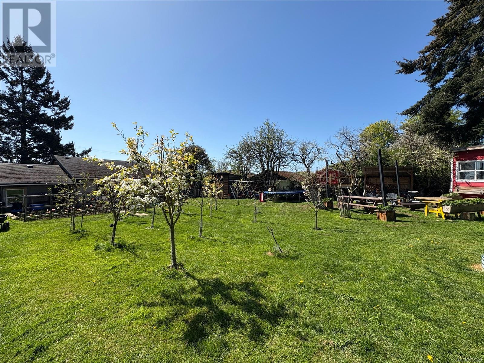 6716 Ayre Rd, Sooke
