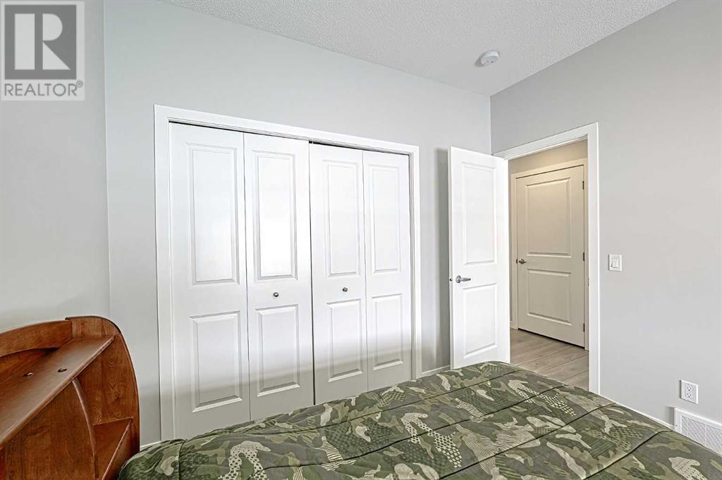 250 Fireside View, Cochrane