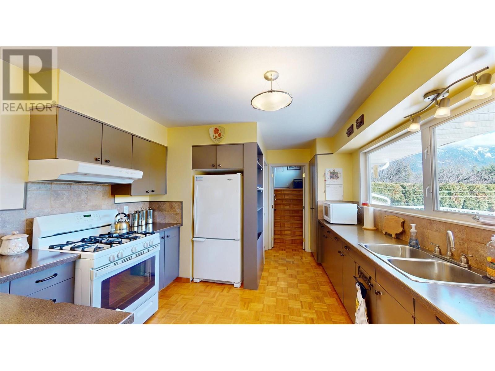 3311 Beam Road, Creston