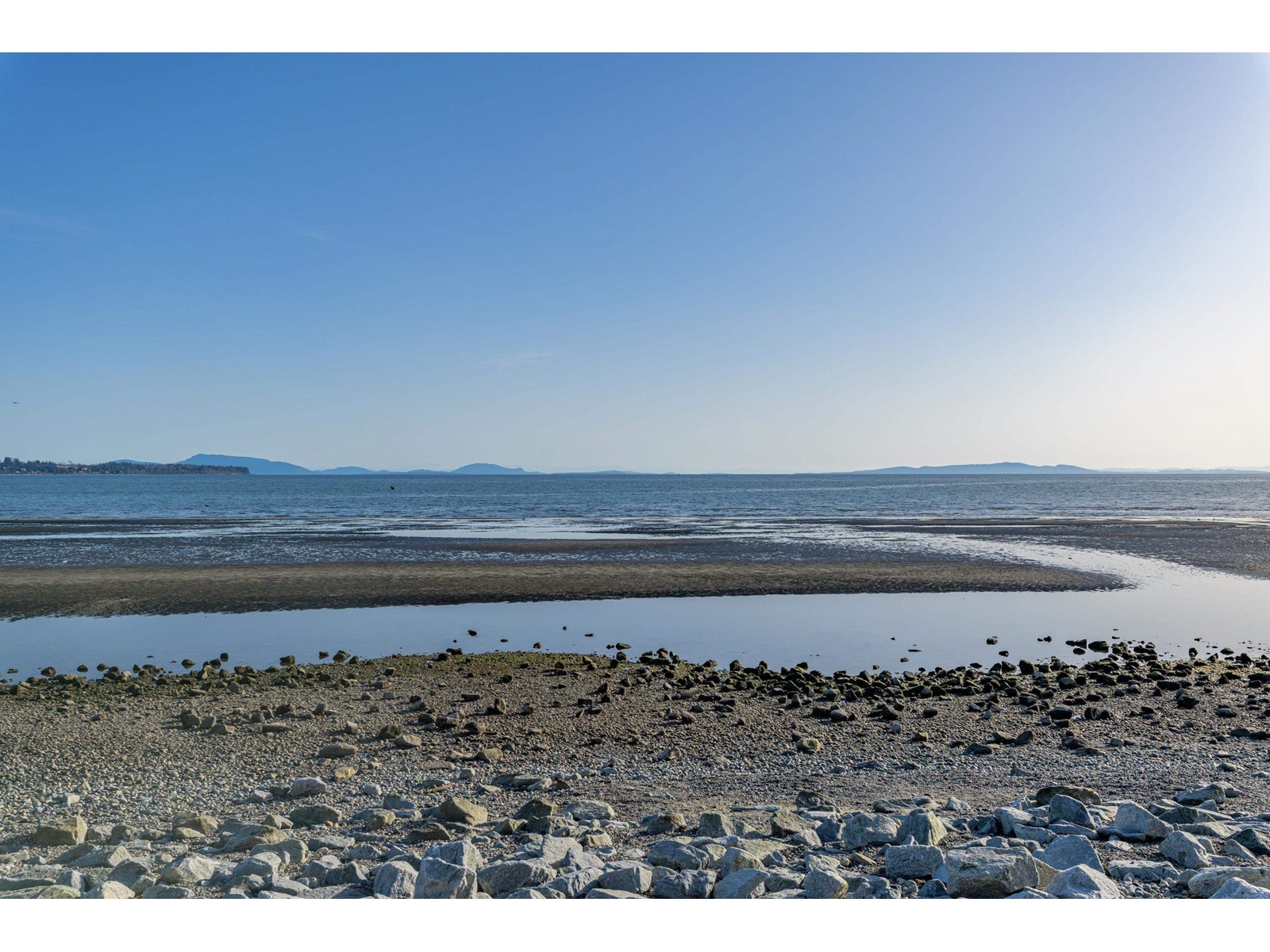 Photo 32 of 203 1160 Oxford Street, White Rock BC