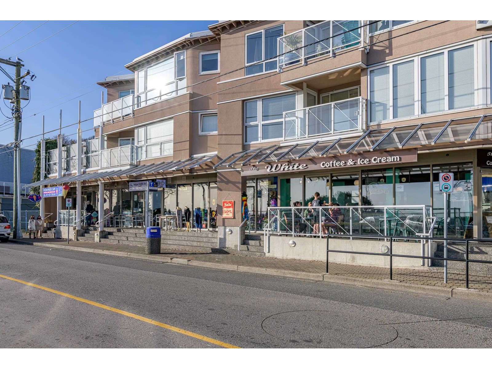 Photo 39 of 203 1160 Oxford Street, White Rock BC