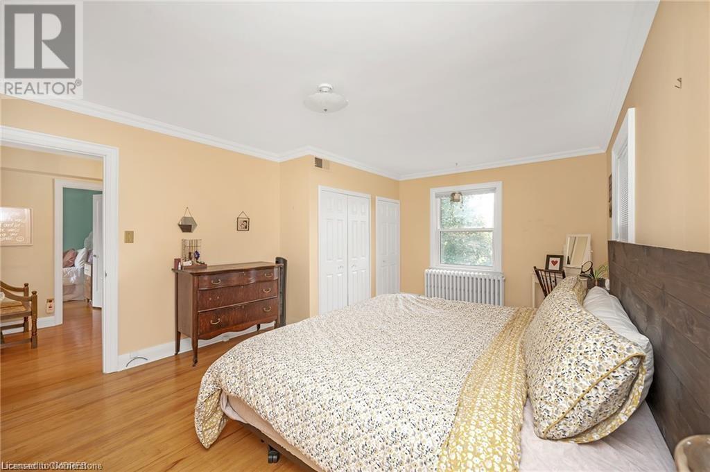 Photo 18 of 2317 Lakeshore Road, Burlington ON