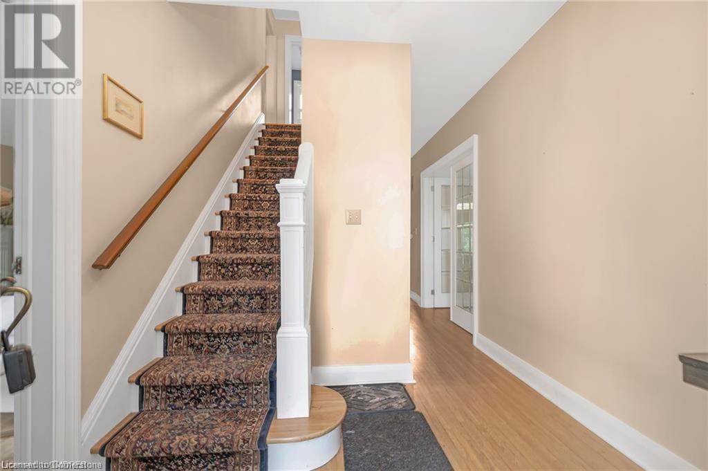 Photo 6 of 2317 Lakeshore Road, Burlington ON