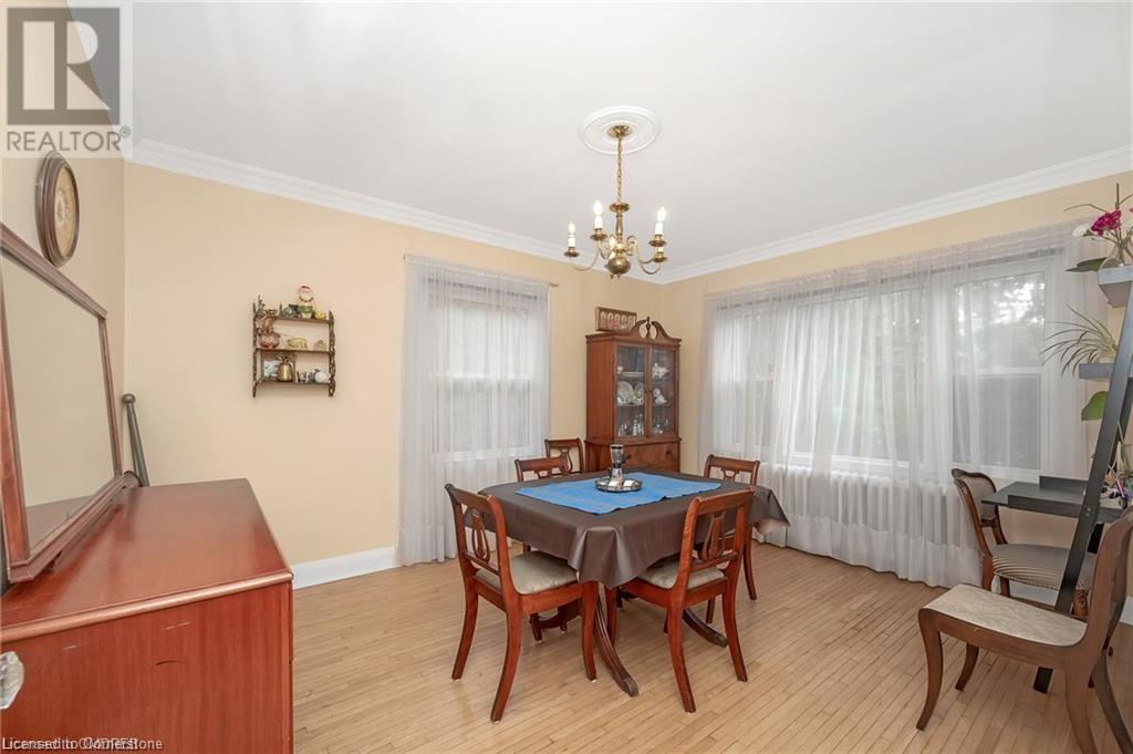 Photo 9 of 2317 Lakeshore Road, Burlington ON