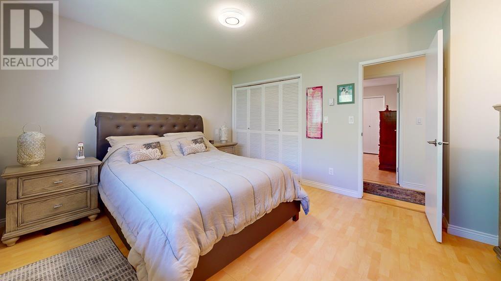 8024 SOUTHWOOD ROAD, Halfmoon Bay