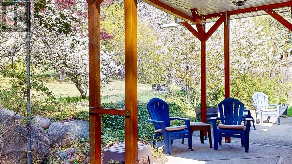 8024 SOUTHWOOD ROAD, Halfmoon Bay