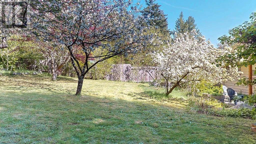 8024 SOUTHWOOD ROAD, Halfmoon Bay