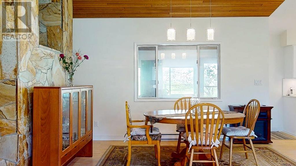 8024 SOUTHWOOD ROAD, Halfmoon Bay