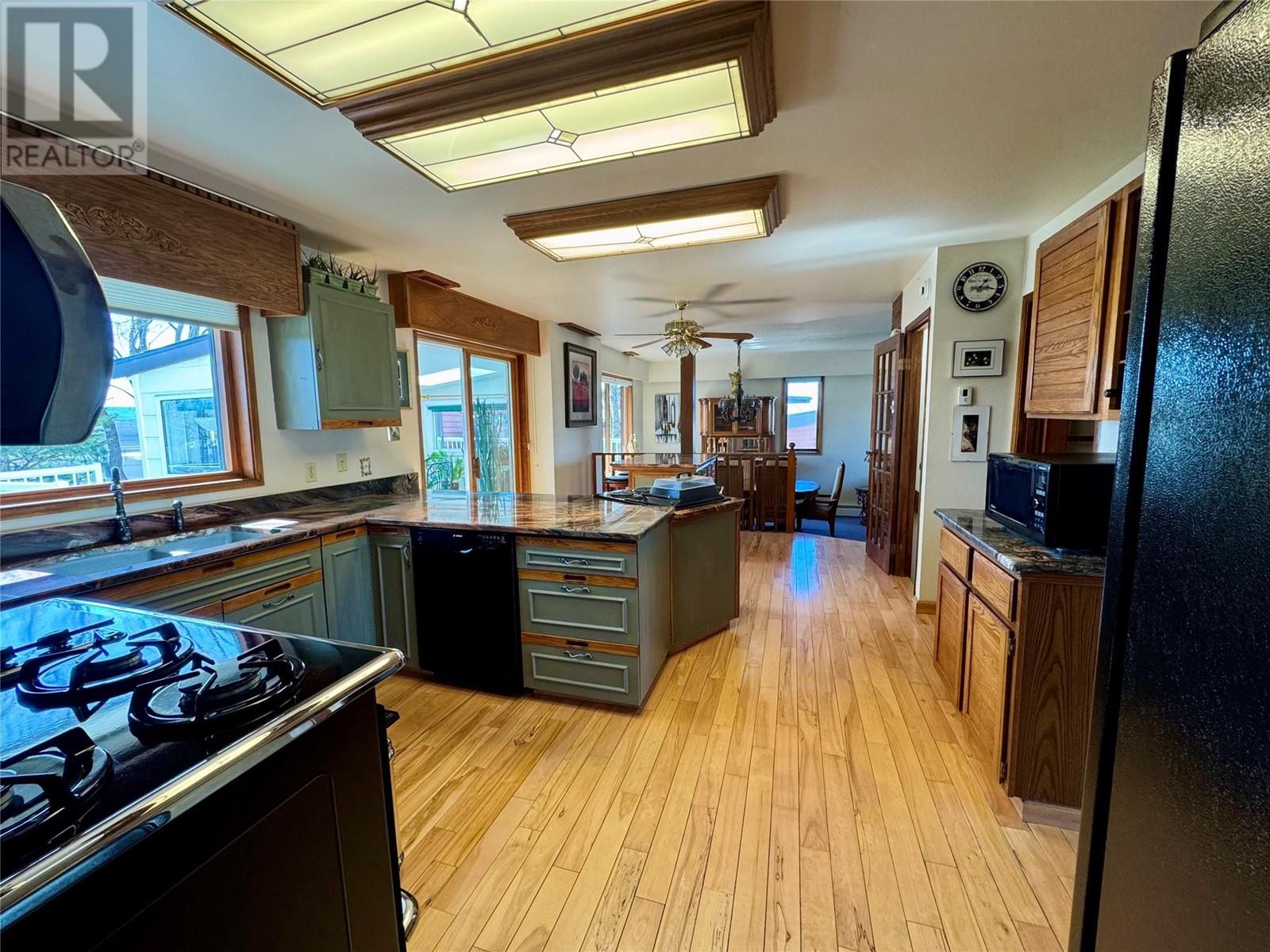 2017 89 Avenue, Dawson Creek