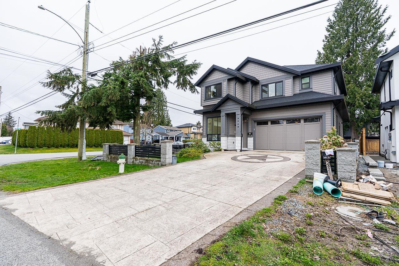 Photo 3 of 9249 119 A Street, Delta BC