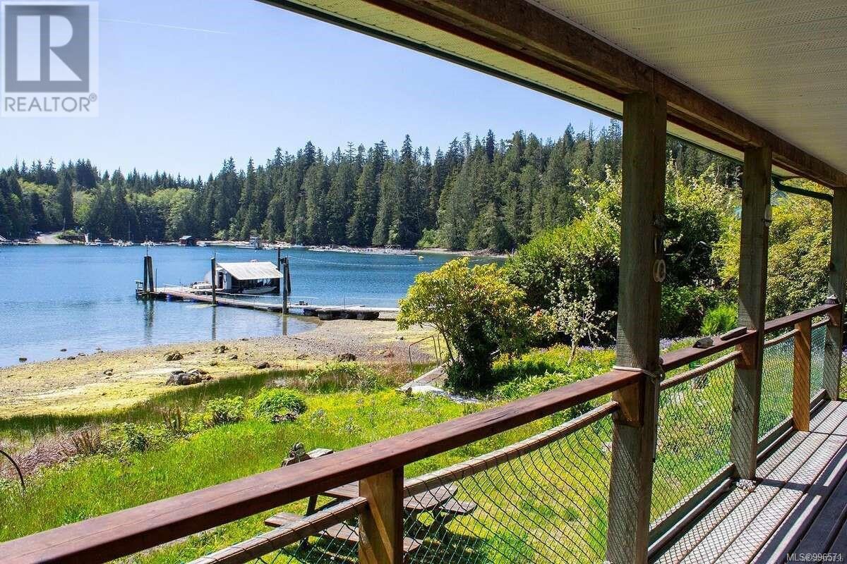 326 Grappler Inlet, Bamfield
