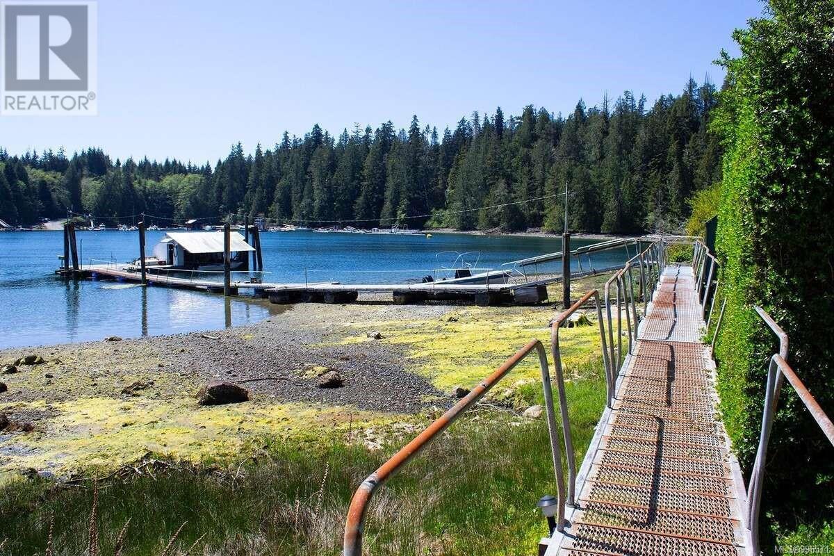 Photo 6 of 326 Grappler Inlet, Bamfield BC