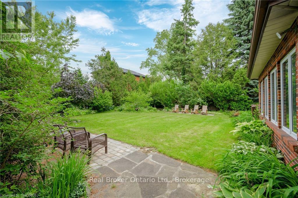 Photo 29 of 2317 Lakeshore Road, Burlington ON