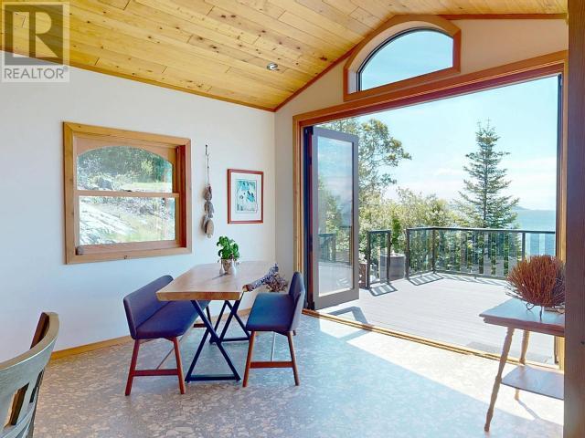8116 EMMONDS ROAD, Powell River