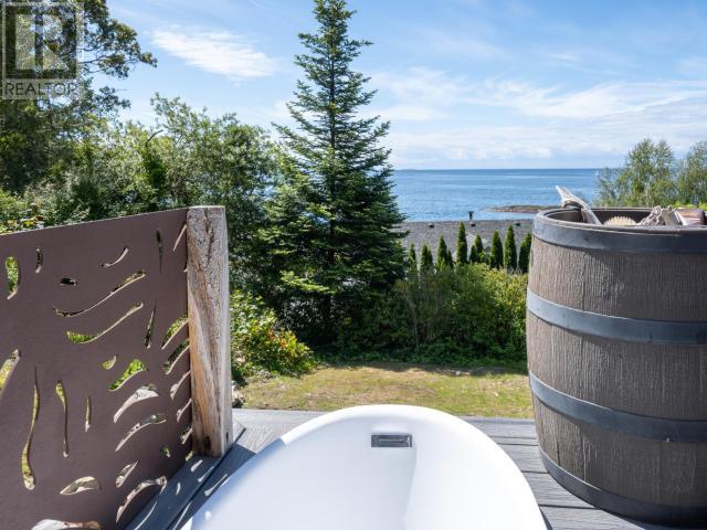 8116 EMMONDS ROAD, Powell River