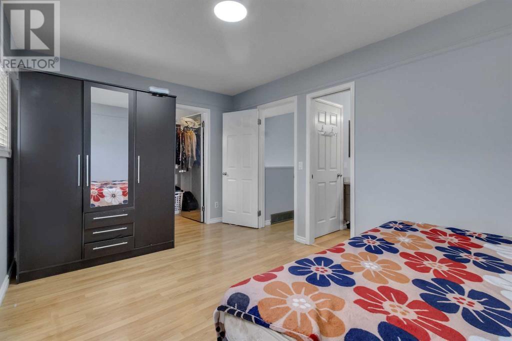 Single Family House for Sale in  Taraglen Road NE Taradale Calgary 
