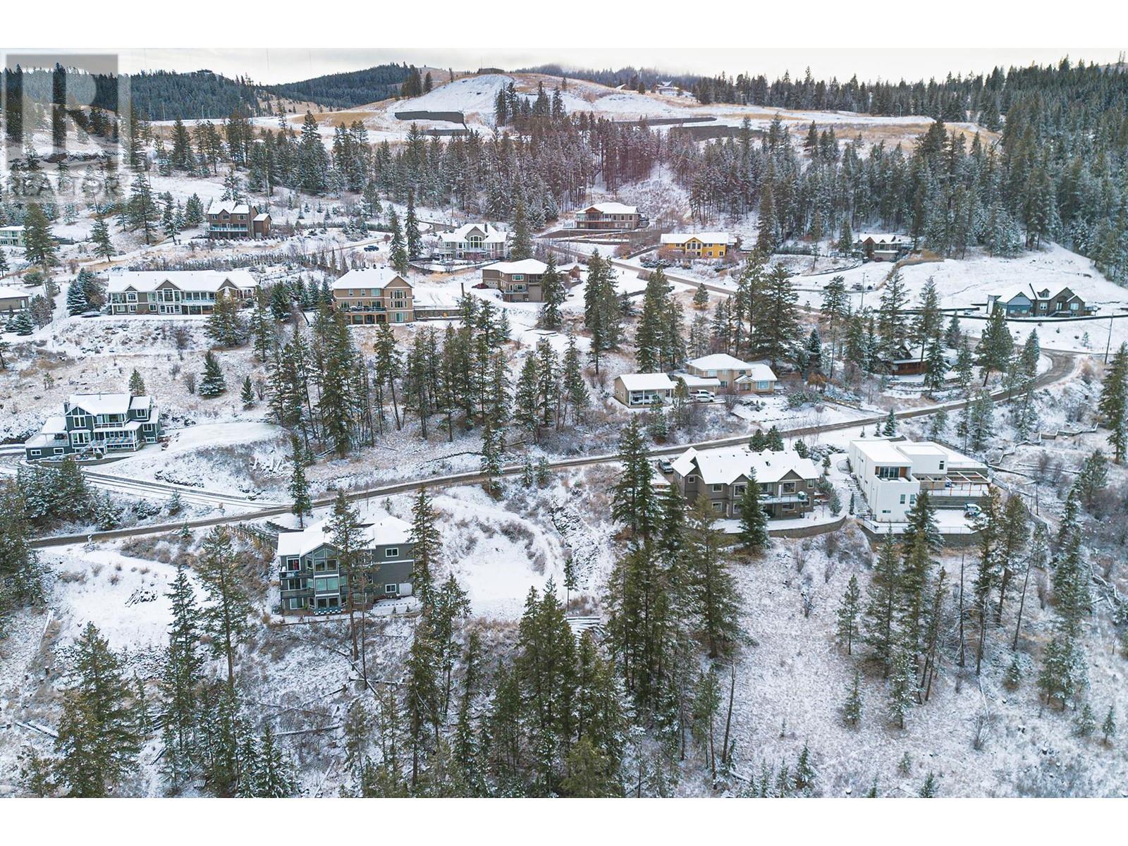 Photo 10 of 2069 High Schylea Drive, Kamloops BC