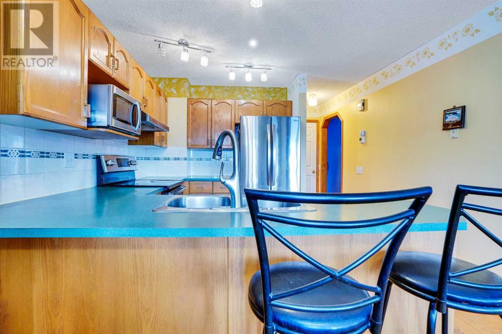Single Family House for Sale in  Coral Springs Circle NE Coral Springs Calgary 
