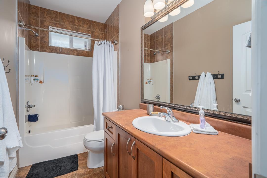 8433 FENNELL STREET, Mission real estate listing R2953682