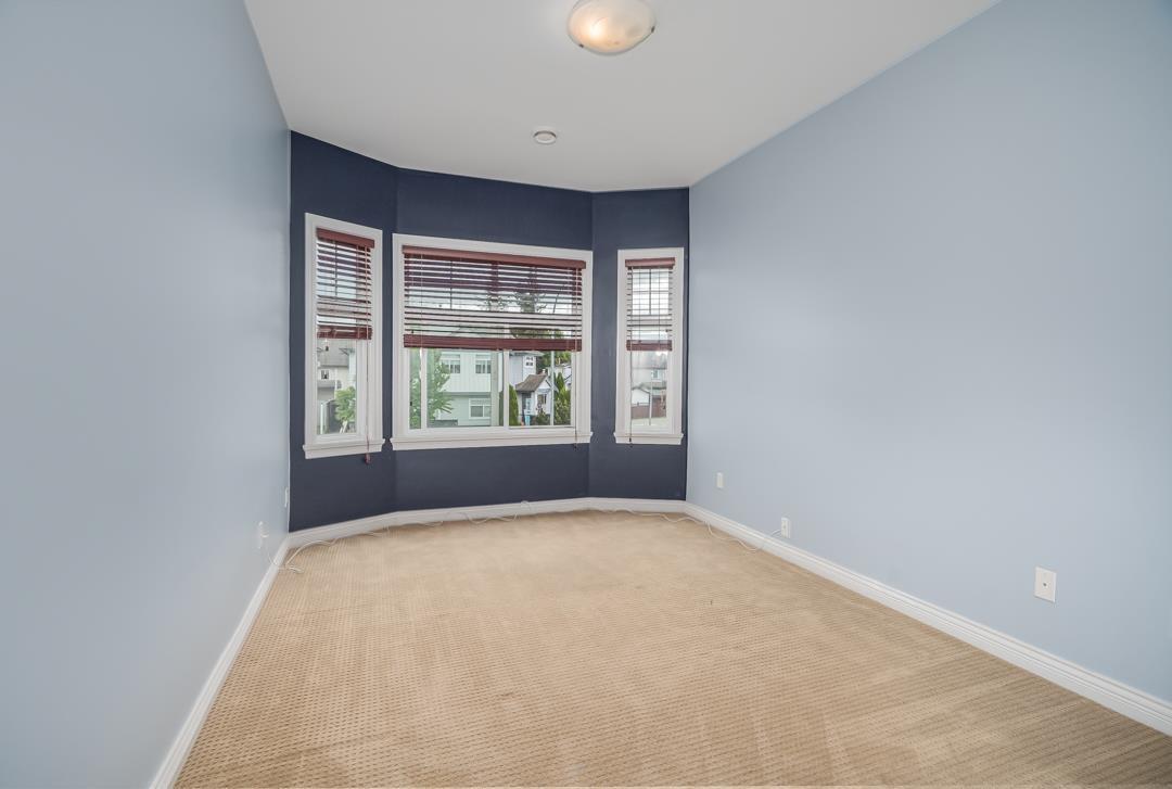8433 FENNELL STREET, Mission real estate listing R2953682