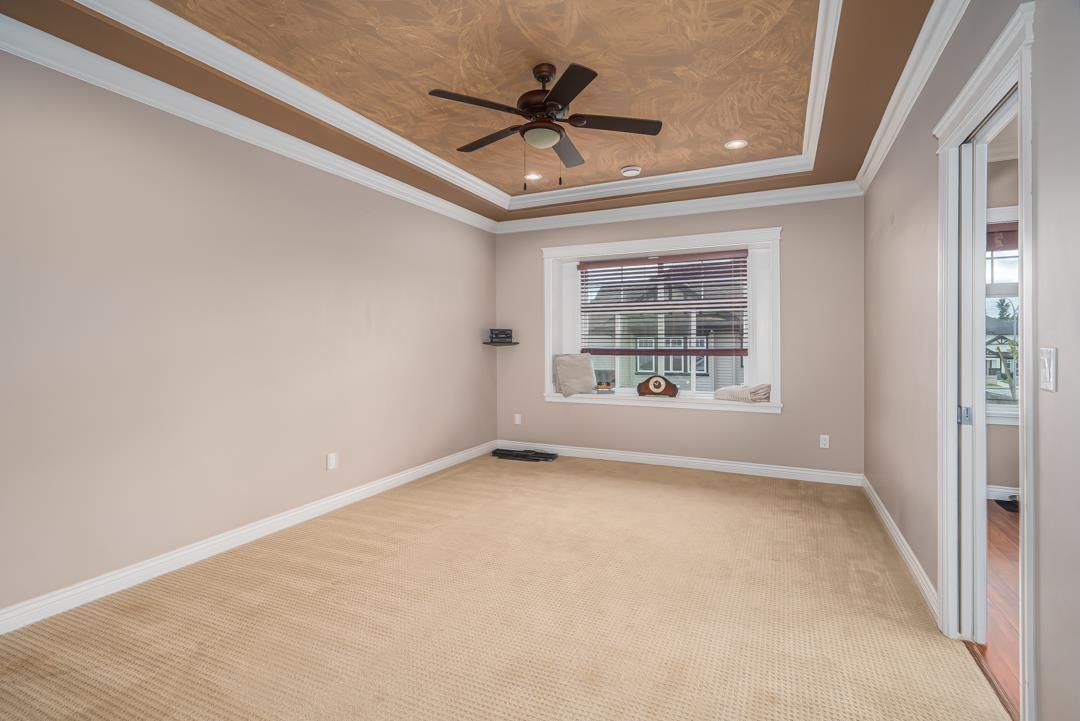 8433 FENNELL STREET, Mission real estate listing R2953682