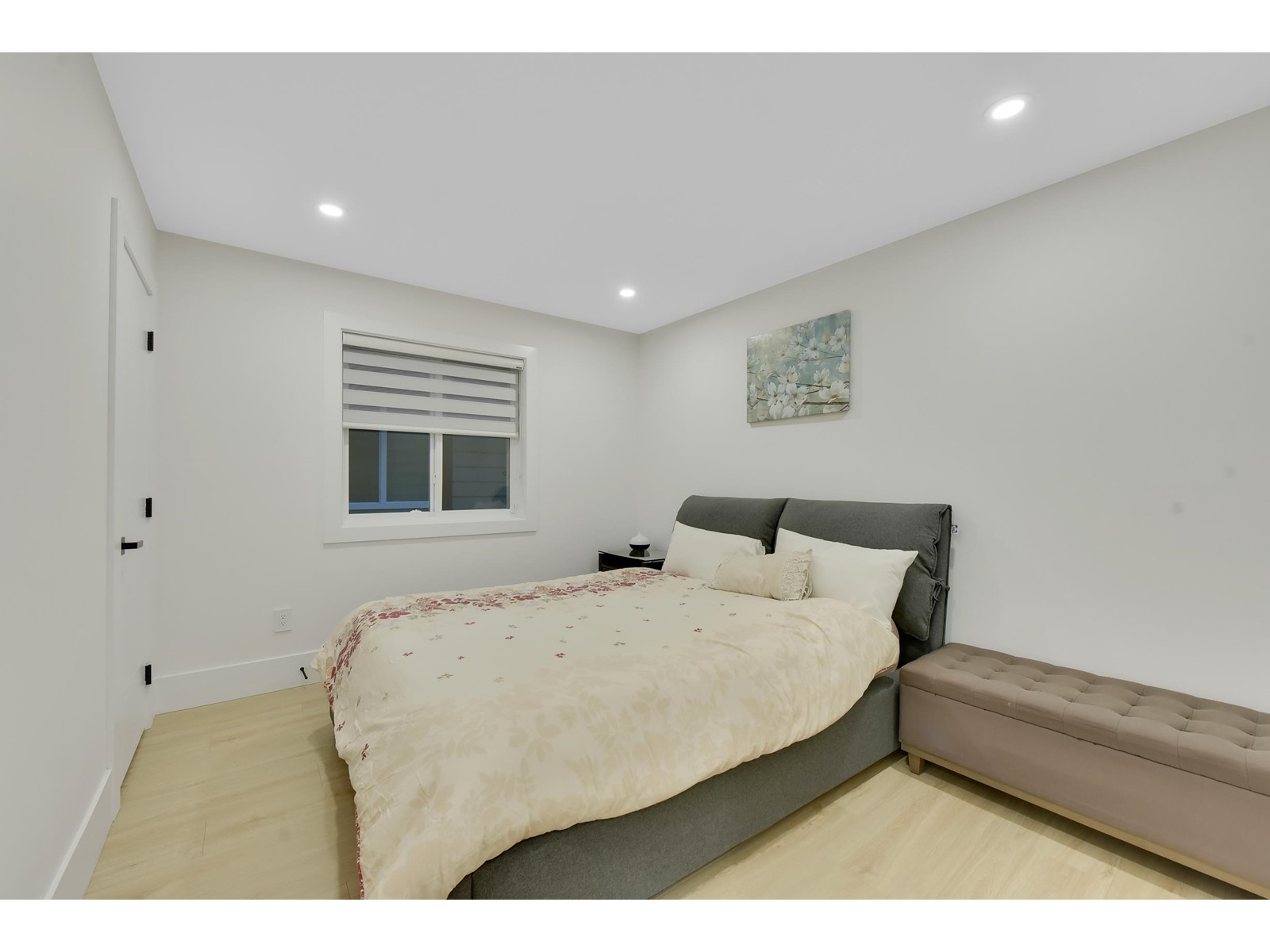 15436 GOGGS AVENUE, White Rock real estate listing R2993930