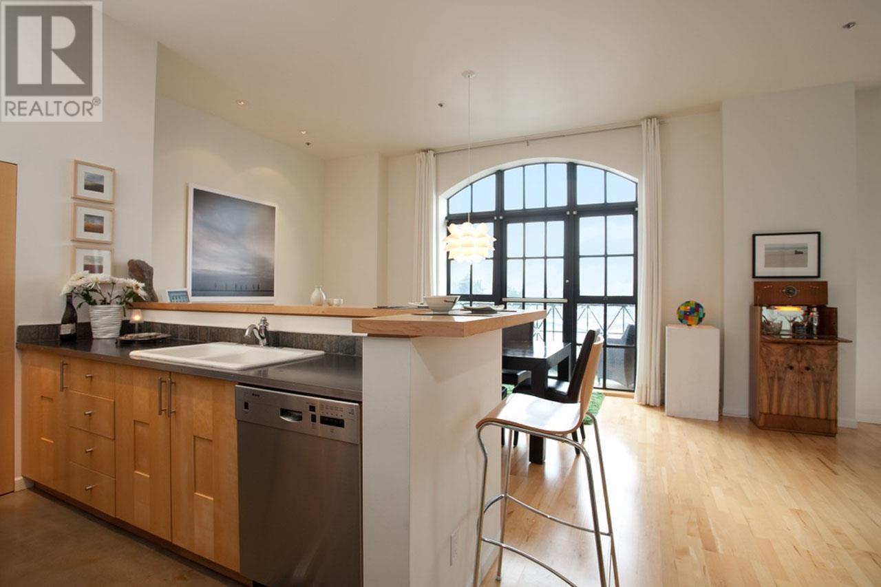 202 4590 EARLES STREET, Vancouver