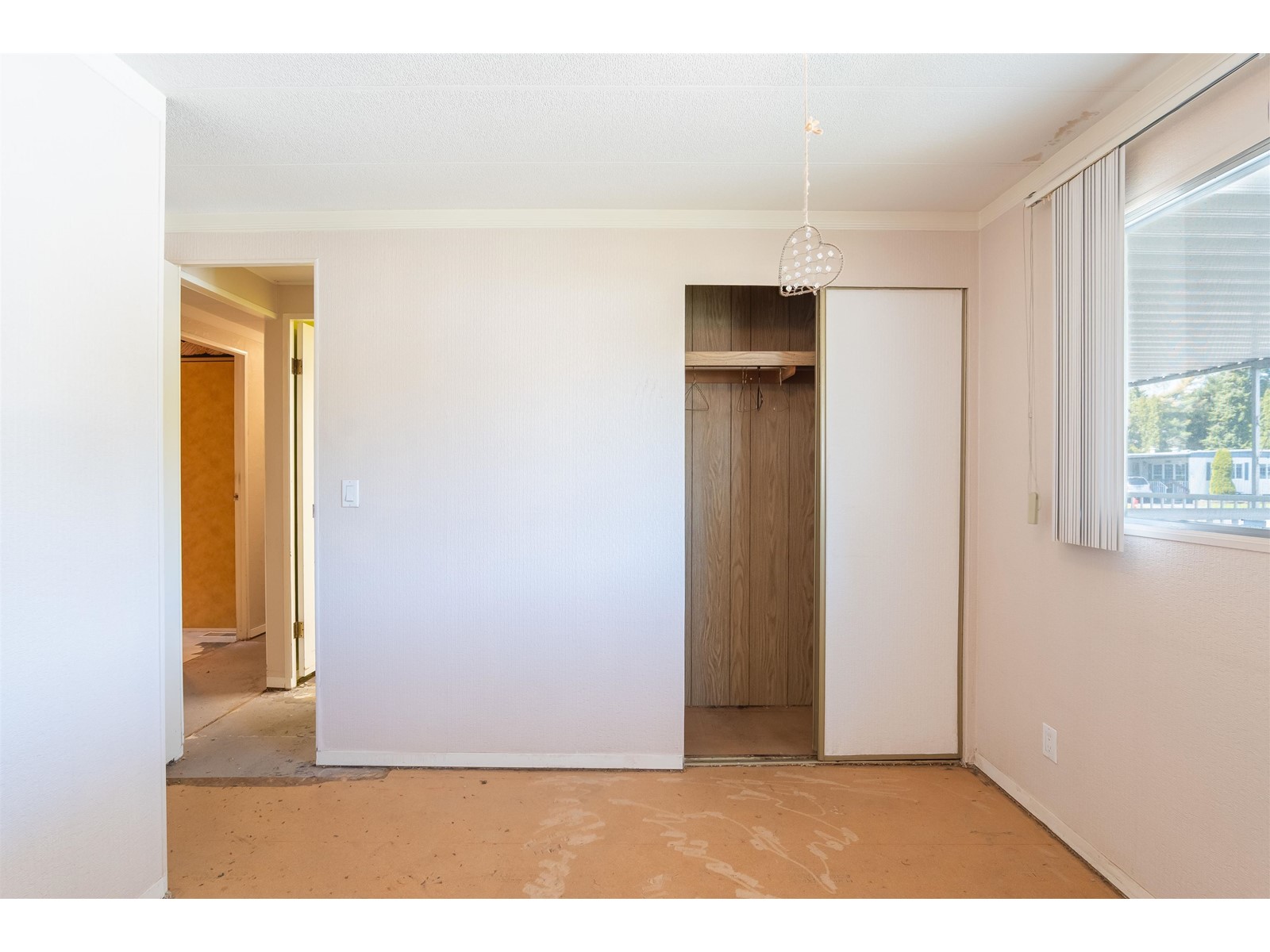 Photo 11 of 15 1840 160 Street, Surrey BC