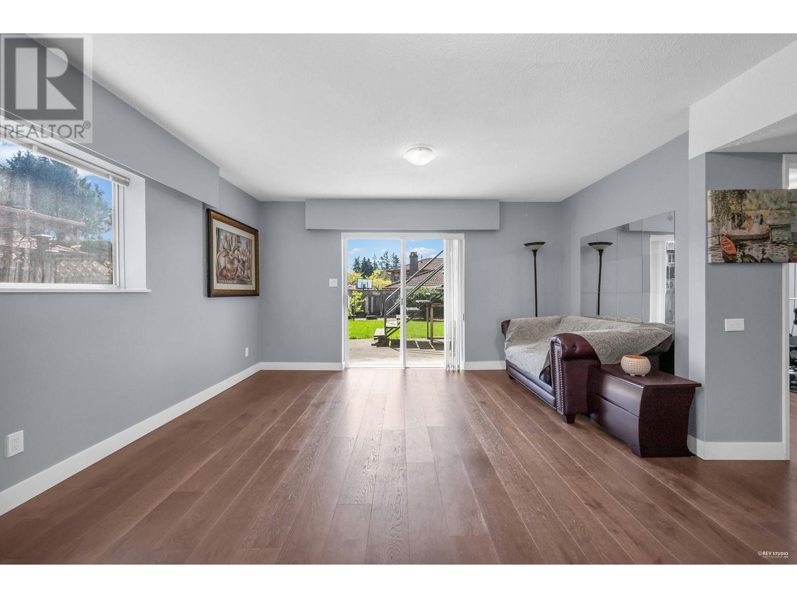 6932 KITCHENER STREET, Burnaby