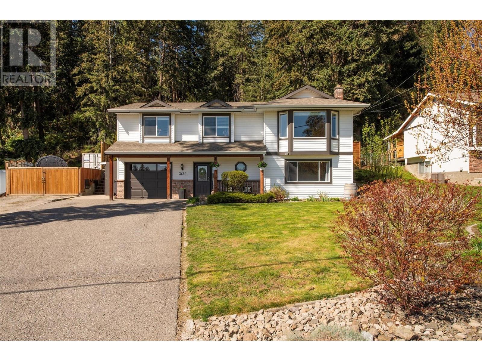 3132 Webber Road, West Kelowna