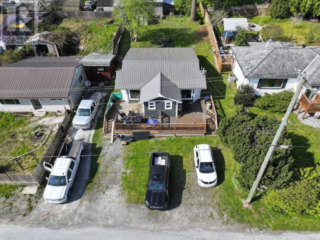 5375 EARL STREET, Texada Island